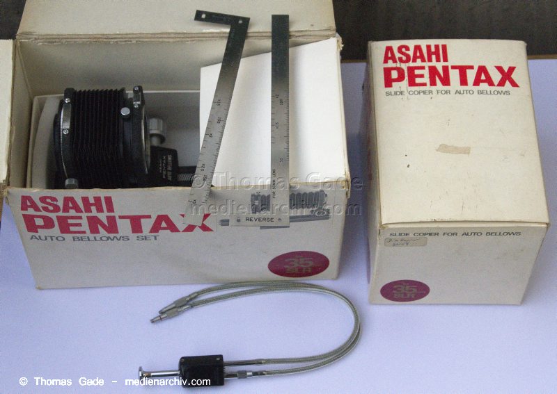 Asahi Pentax Balgengerät. Auto Bellows. Fotografie
Asahi Pentax Balgengerät. Auto Bellows. Fotografie
Schlüsselwörter: Asahi Pentax;Auto Bellows;Balgengerät;Drahtauslöser;Pentax