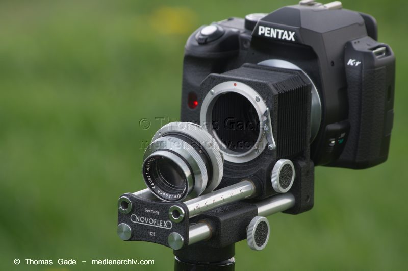 Pentax K-r mit Novoflex Balgengerät und Schneider Kreuznach Xenar 105mm
22. 4. 2014. Fotografie. Kamera. Pentax K-r mit Novoflex Balgengerät und Schneider-Kreuznach Xenar 1:4.5  105mm
Schlüsselwörter: 105mm;2014;Balgengerät;Bellows;Digitale Spiegelreflexkamera;DSLR;Fotoapparat;Fotografie;K-r;Kamera;Macro;Makrofotografie;Novoflex;Objektiv;Pentax;Schneider-Kreuznach;Xenar