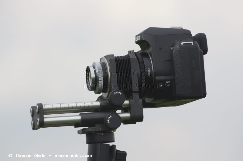 Pentax K-r mit Novoflex Balgengerät und Schneider Kreuznach Xenar 105mm
22. 4. 2014. Fotografie. Kamera. Pentax K-r mit Novoflex Balgengerät und Schneider-Kreuznach Xenar 1:4.5  105mm
Schlüsselwörter: 105mm;2014;Balgengerät;Bellows;Digitale Spiegelreflexkamera;DSLR;Fotoapparat;Fotografie;K-r;Kamera;Macro;Makrofotografie;Novoflex;Objektiv;Pentax;Schneider-Kreuznach;Xenar