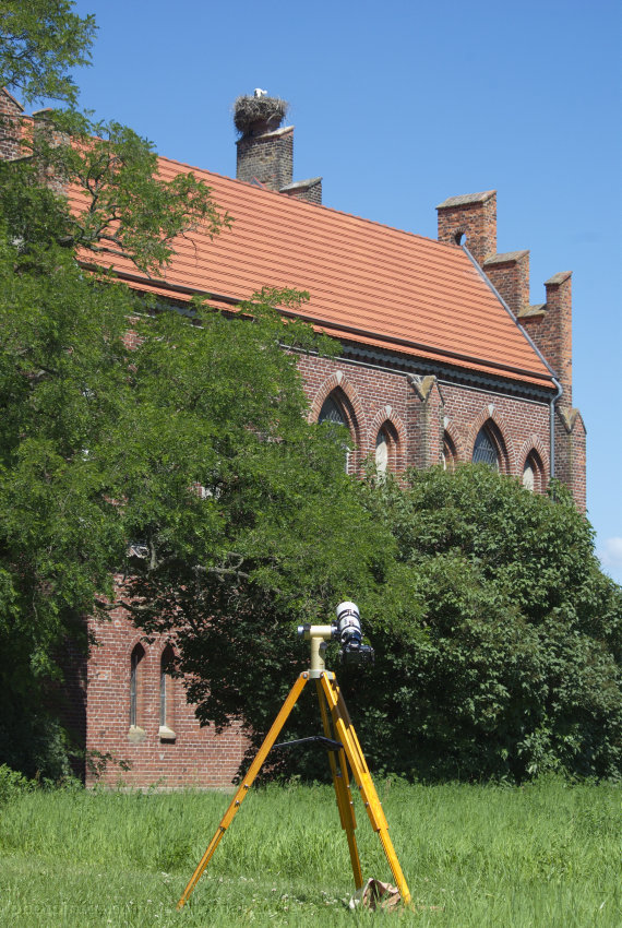 Schlüsselwörter: Astronomie;Brandenburg;DSLR;Filmen;Kamera;Linum;Optik;Sky-Watcher;Skywatcher;telescope;2013;Teleskop