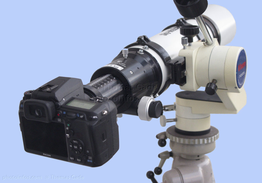 Skywatcher ED80 Pro Refraktor an einer Pentax K-3 DSLR
Skywatcher ED80 Pro Refraktor an einer Pentax K-3 DSLR. Vixen Porta Azimutale Montierung
Schlüsselwörter: Apo-Refraktor;Azimutale;ED80 Pro;Montierung;Pentax;Porta;Skywatcher;Teleskop;Vixen