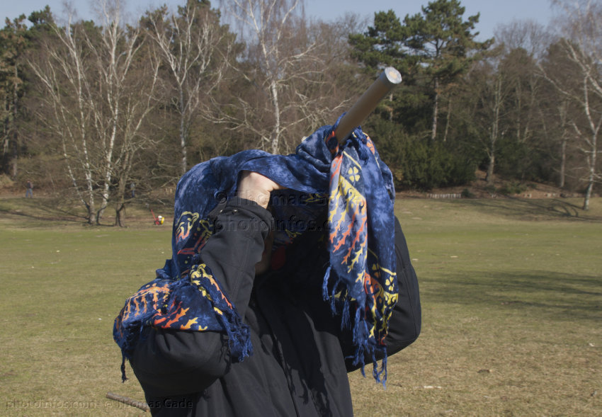 Beobachtung einer Sonnenfinsternis
20. 3. 2015. Berlin. Volkspark Rehberge. Beobachtung einer Sonnenfinsternis
Schlüsselwörter: 2015;Astronomie;Berlin;Park;Rehberge;Sonnenfinsternis;Volkspark;Wedding