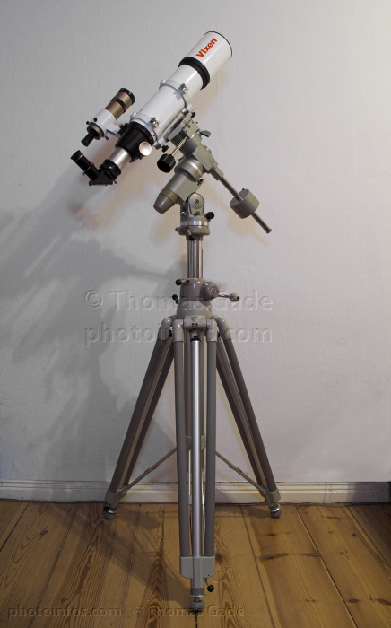 Vixen ED80SF Apo Refraktor. Teleskop
Vixen ED80SF Apo Refraktor. Teleskop auf der parallaktischen Montierung Vixen Super Polaris und Linhof Stativ
Schlüsselwörter: Astronomie;ED80SF;Fernrohr;Linhof;Montierung;Optik;parallaktische;refractor;Refraktor;Stativ;Super Polaris;telescope;Teleskop;Vixen