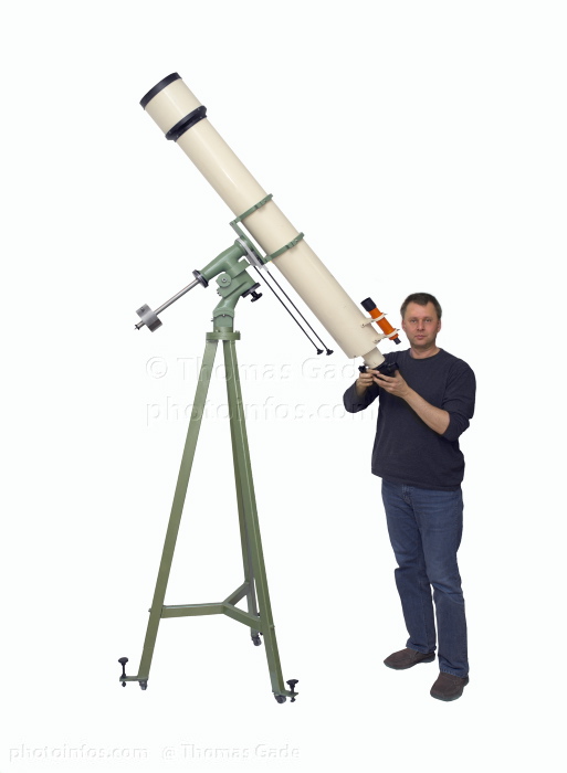 Okularauszug am Wachter Teleskop 150mm Refraktor
November 2013. Okularauszug am Wachter Teleskop 150mm Refraktor. Pyramidenstativ. Astronom II Montierung. Thomas Gade
Schlüsselwörter: 2013;Astronom II;Astronomie;Fernrohr;Gade, Thomas;Optik;Pyramidenstativ;Refraktor;telescope;Teleskop;Wachter